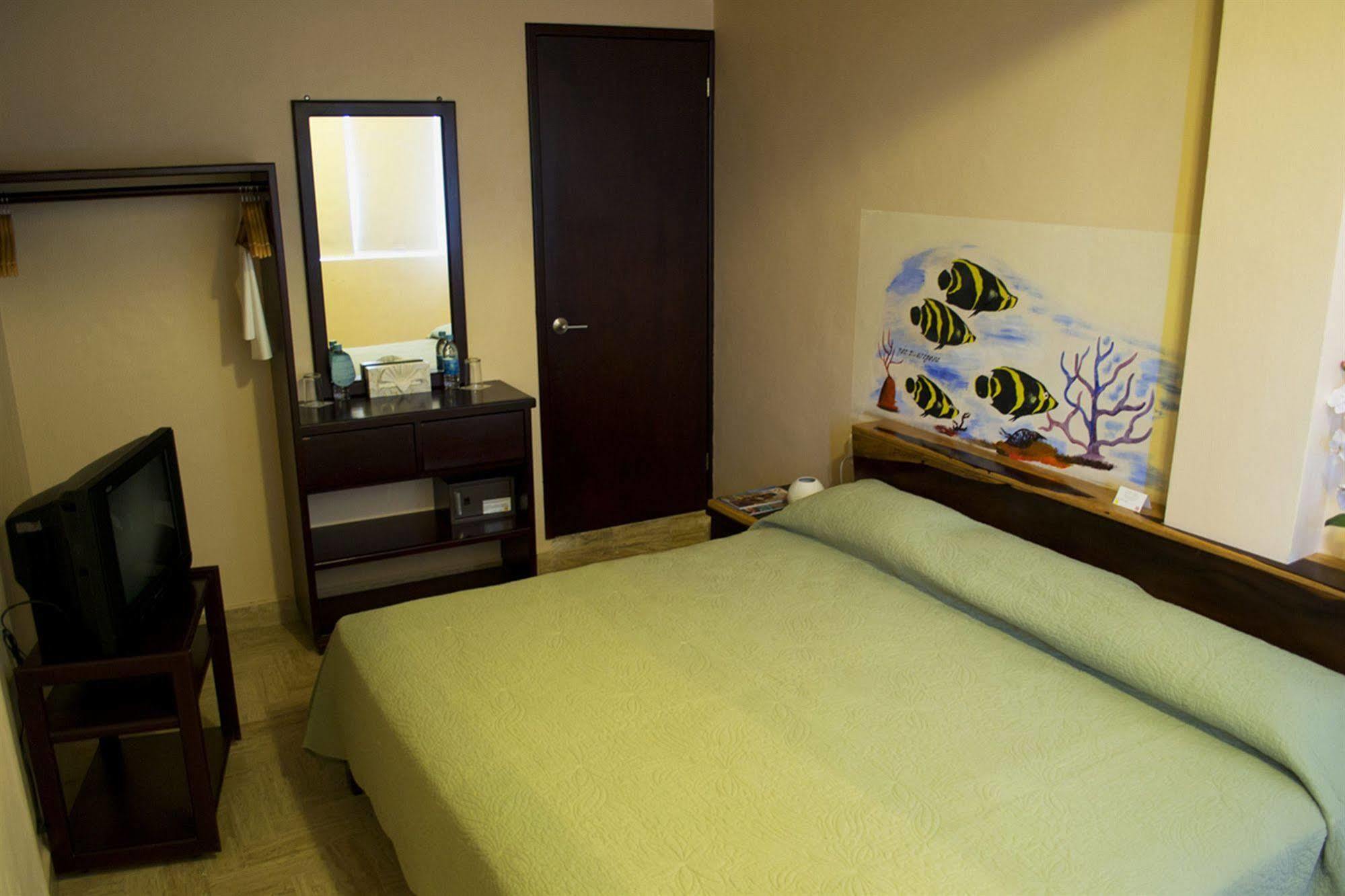 "5Th Av" Sol Del Caribe Apart Hotel (Adults Only) Playa del Carmen Ngoại thất bức ảnh